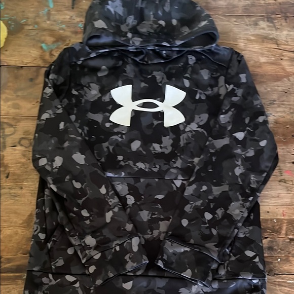 Under Armour Other - Under Armour Black Camo Hoodie